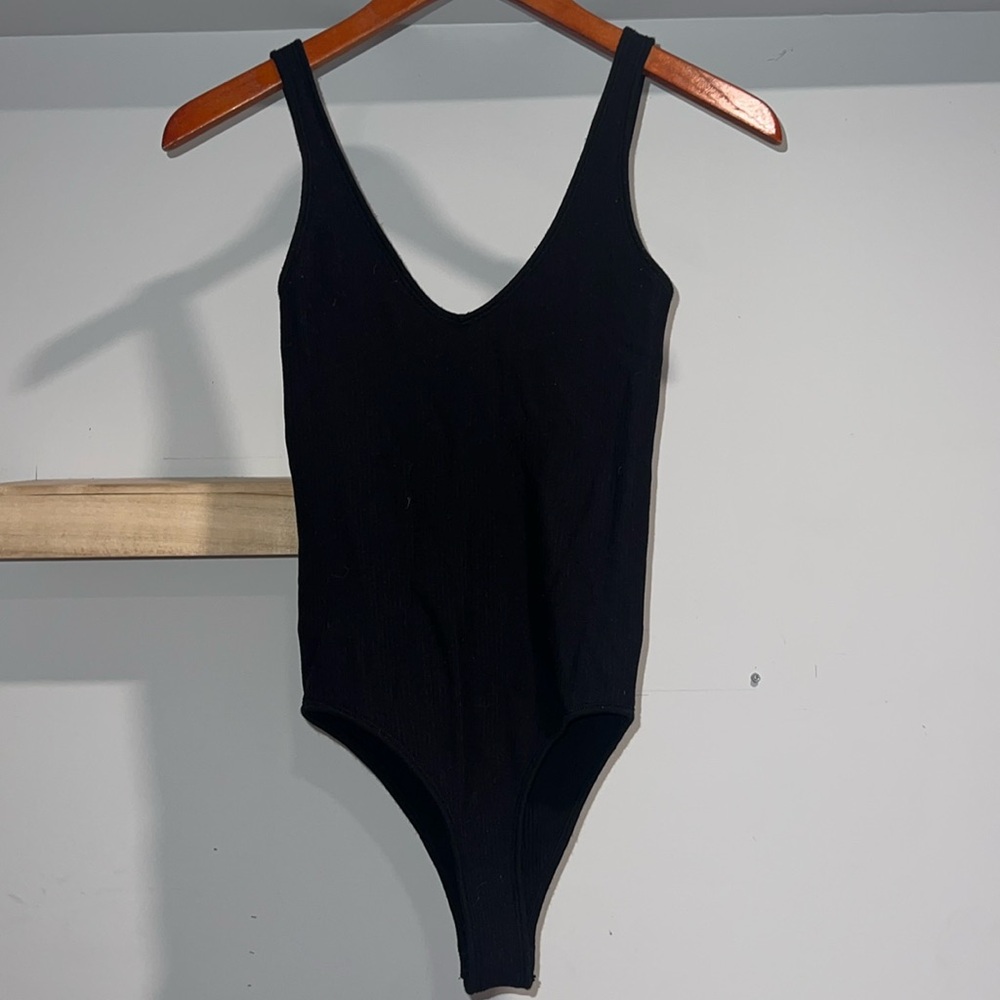Black ribbed‎ bodysuit